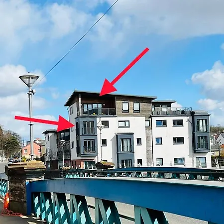 Riverside View Penthouse In Balloch, Loch Lomond Exterior photo