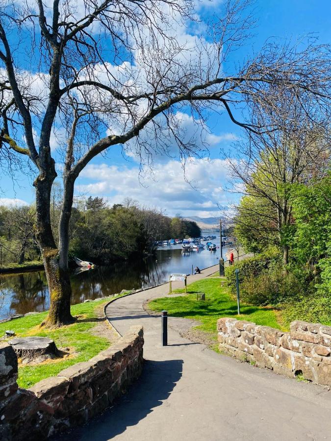 Riverside View Penthouse In Balloch, Loch Lomond Apartment