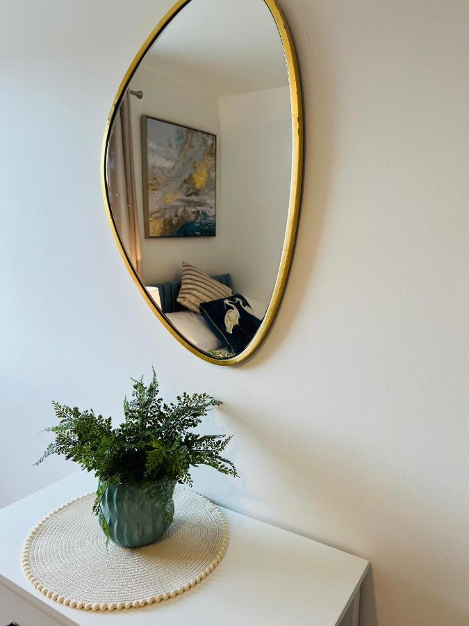 Riverside View Penthouse In Balloch, Loch Lomond Apartment Balloch