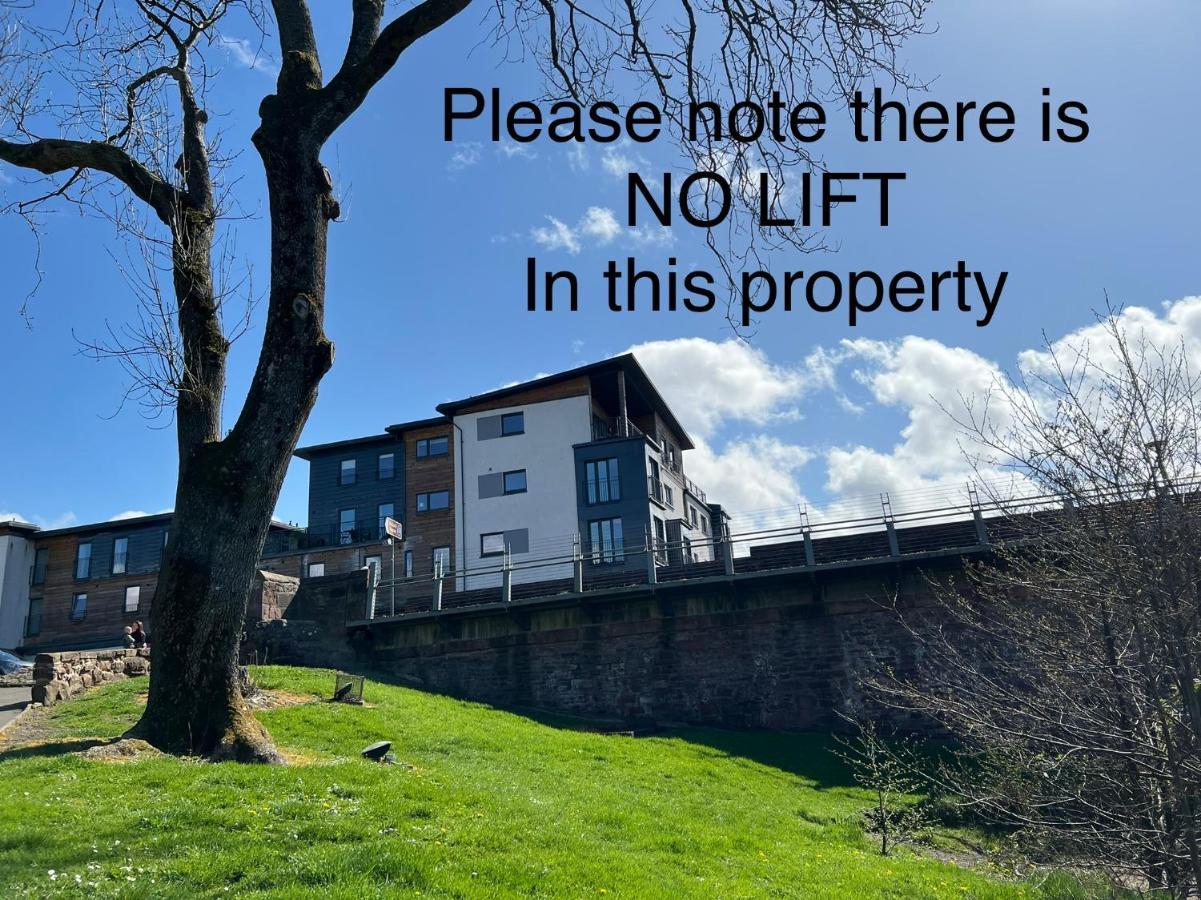 Apartment Riverside View Penthouse In Balloch, Loch Lomond